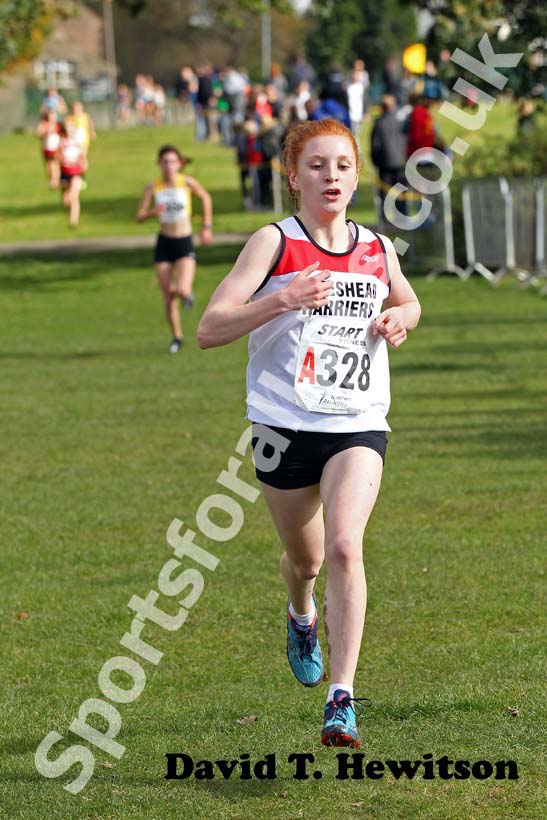 Phillipa Chambers (Gateshead Harriers) on the first leg in the Northern Cross Country Relay, Graves Park, Sheffield.